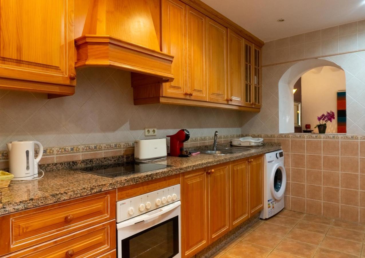 Idyllic Townhouse In Marbella Old Town Villa Buitenkant foto